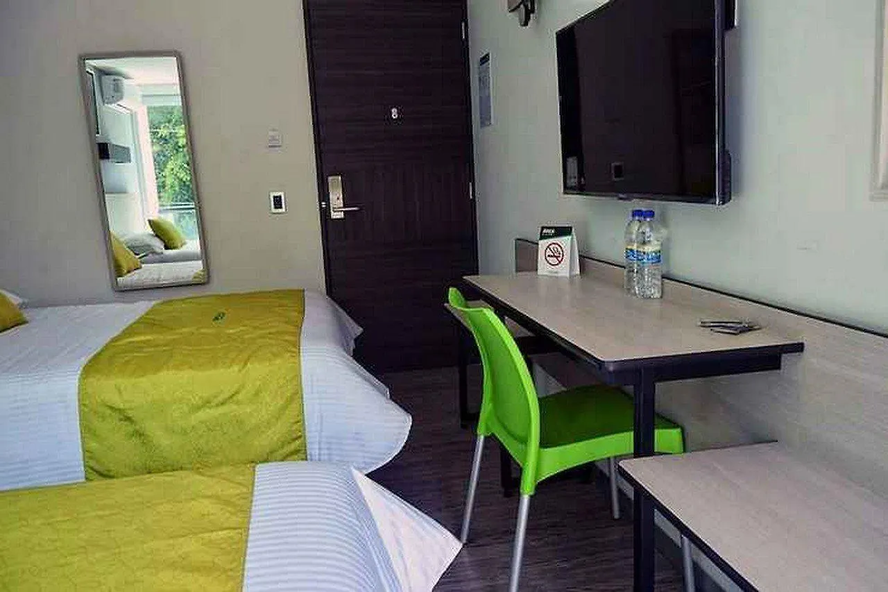 Hotel Lemon Green -Zona Expo Frente Al Centro De Convenciones Guadalajara Meksyk