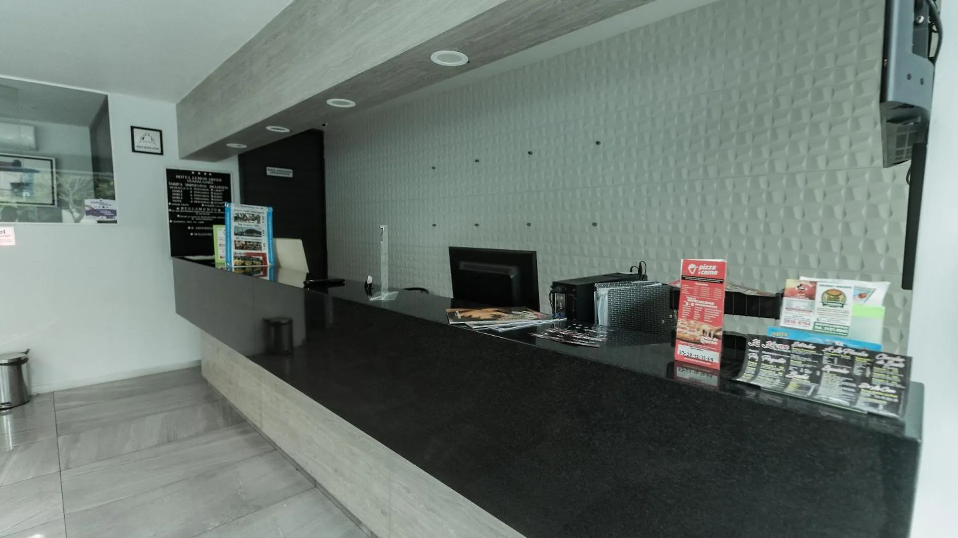 Hotel Lemon Green -Zona Expo Frente Al Centro De Convenciones Guadalajara