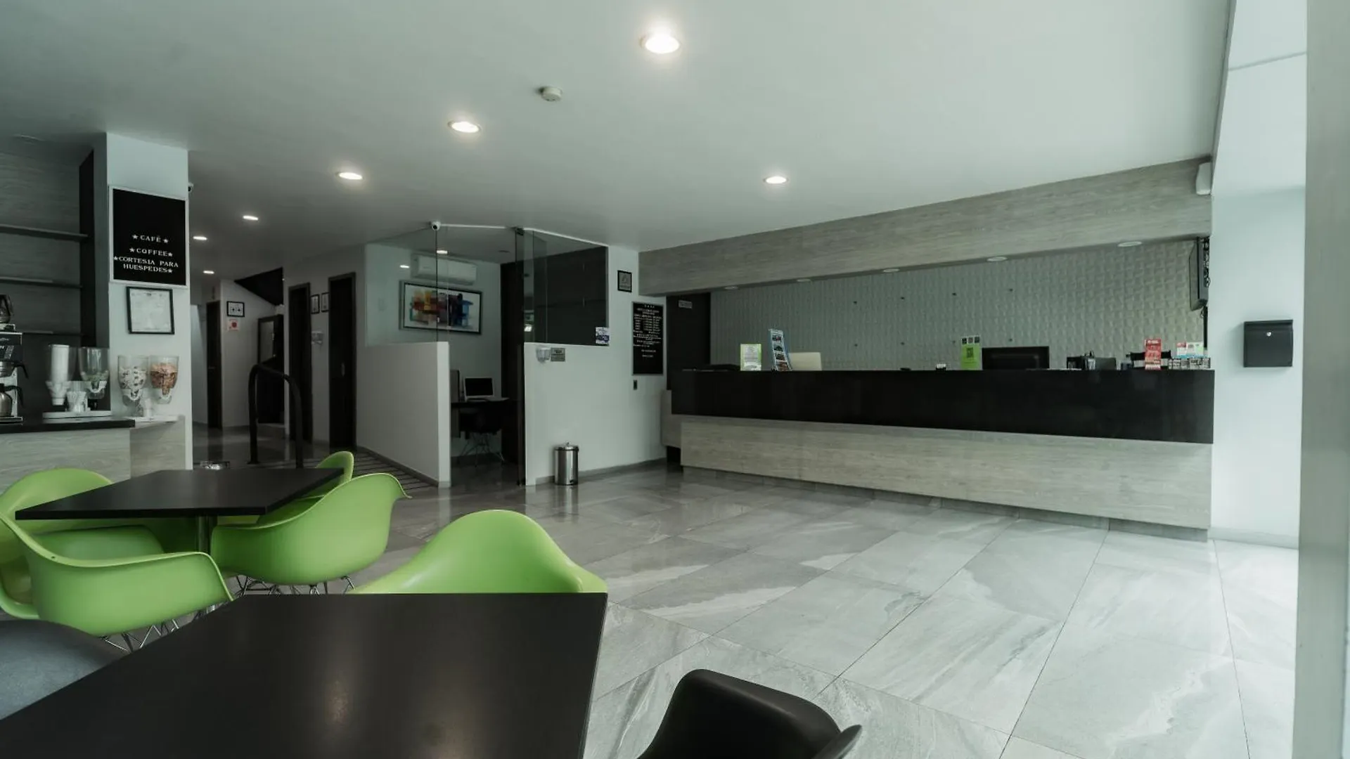 Hotel Lemon Green -Zona Expo Frente Al Centro De Convenciones Guadalajara