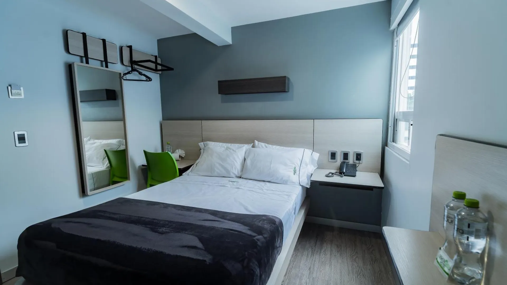 Hotel Lemon Green -Zona Expo Frente Al Centro De Convenciones Guadalajara